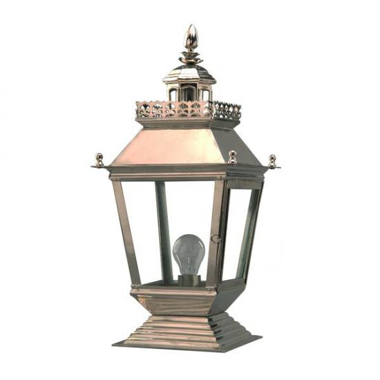 Chateau gate lantern