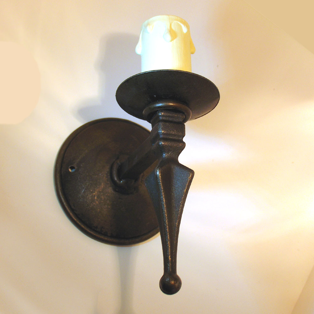 Wall Light - Iron - Single